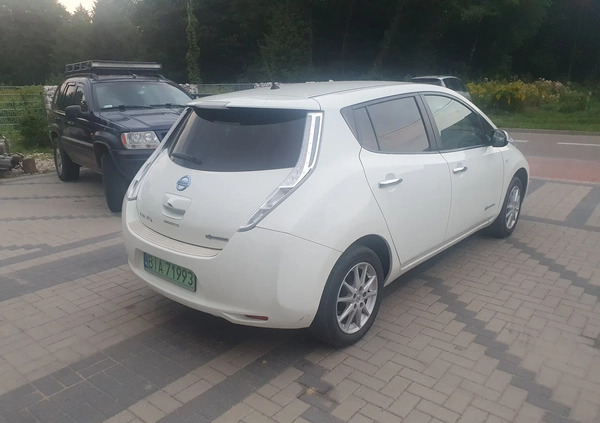 Nissan Leaf cena 42999 przebieg: 122000, rok produkcji 2016 z Białystok małe 46